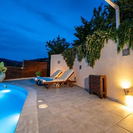 Alba Villa *