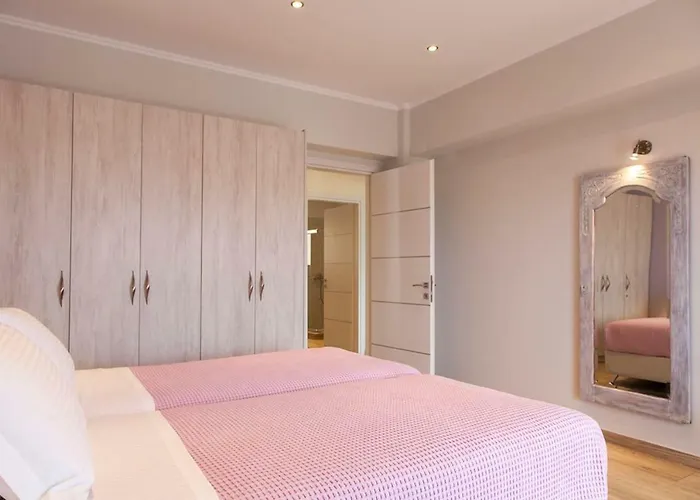 Alba Villa Apolpaina